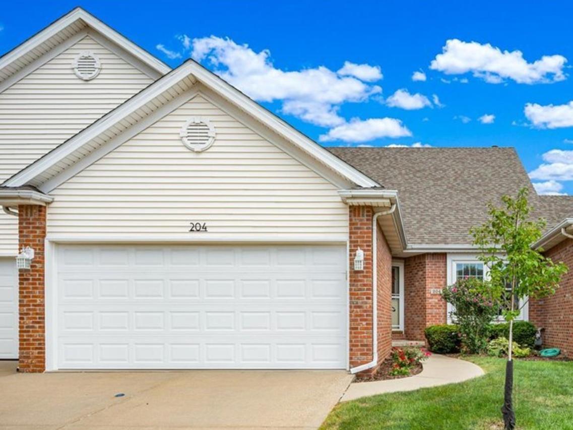 204 Field Dr., Normal, IL 61761