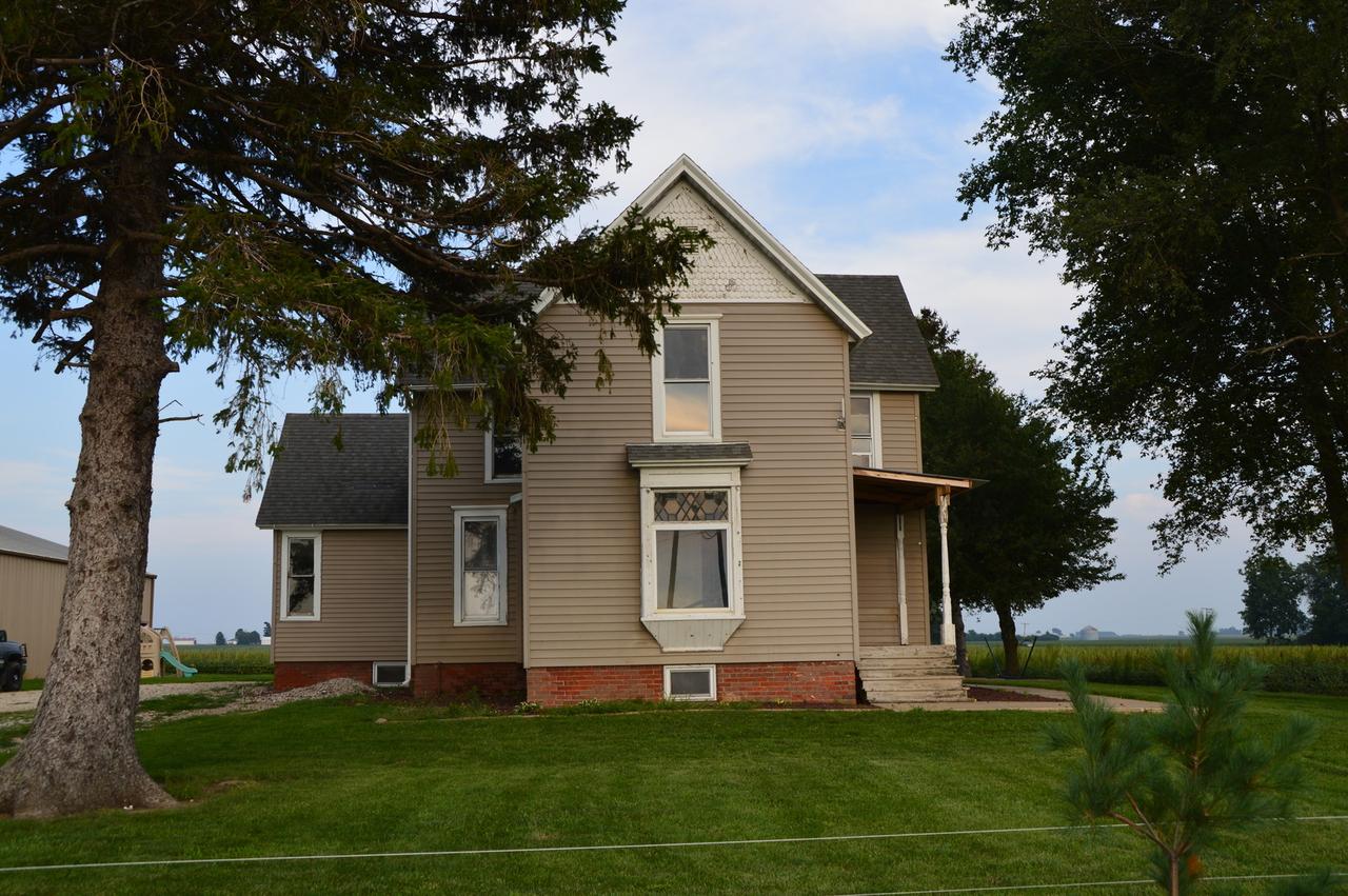 3309 N 1030 East Rd., Farmer City, IL 61842
