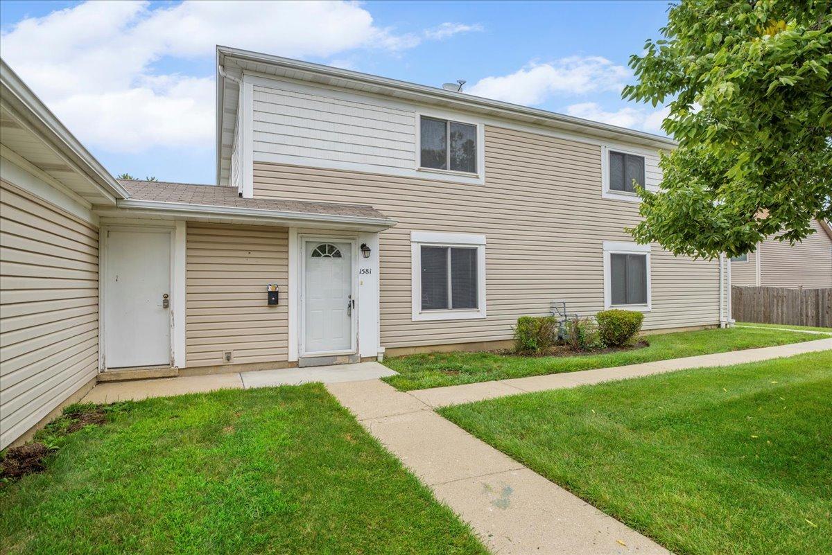 1581 Cornell Pl., Hoffman Estates, IL 60169