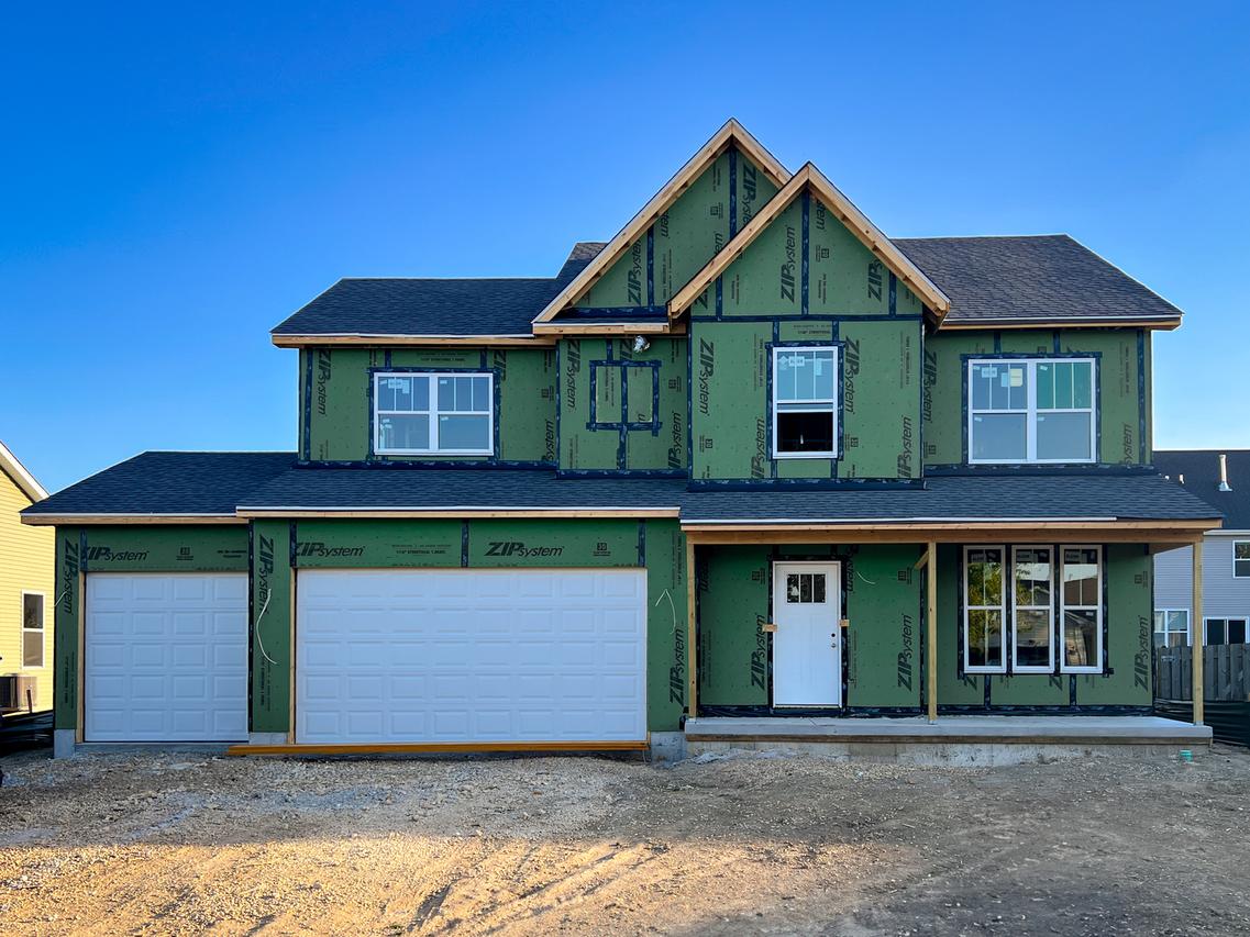 94 W Crabapple Ave., Cortland, IL 60112