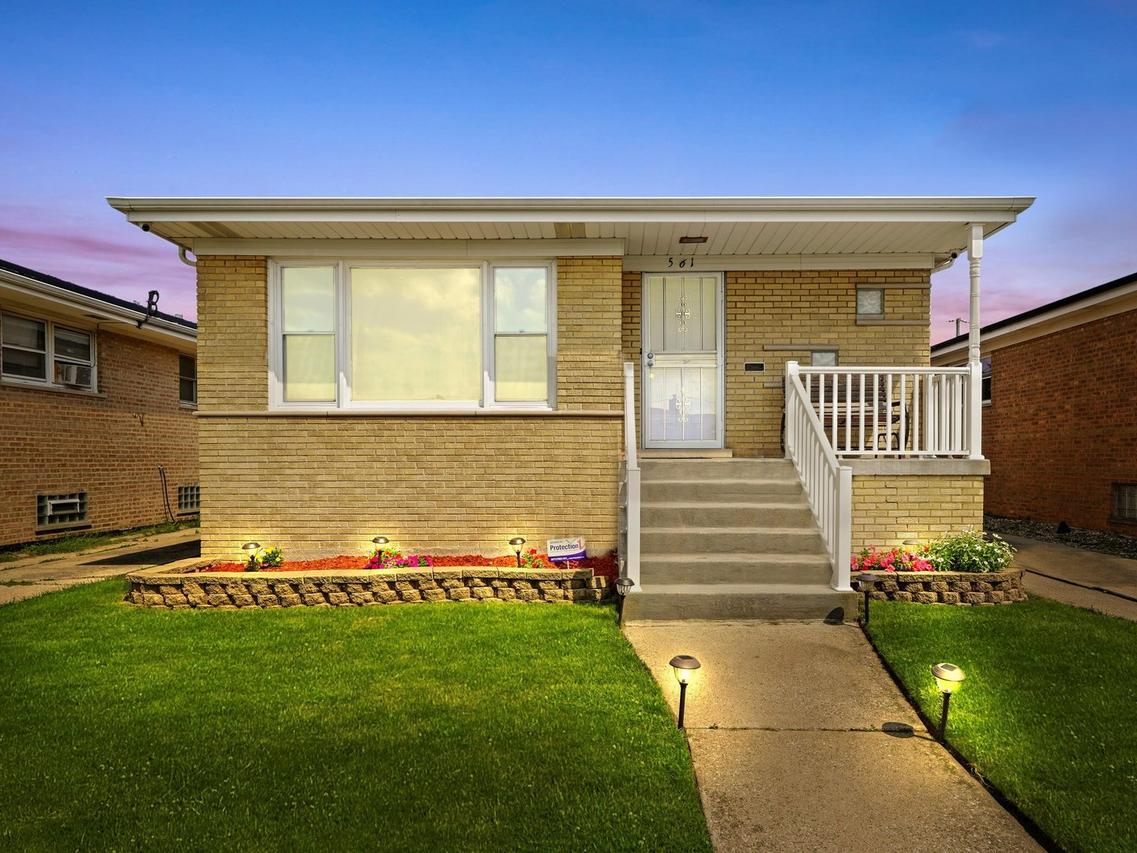 561 Yates Ave., Calumet City, IL 60409