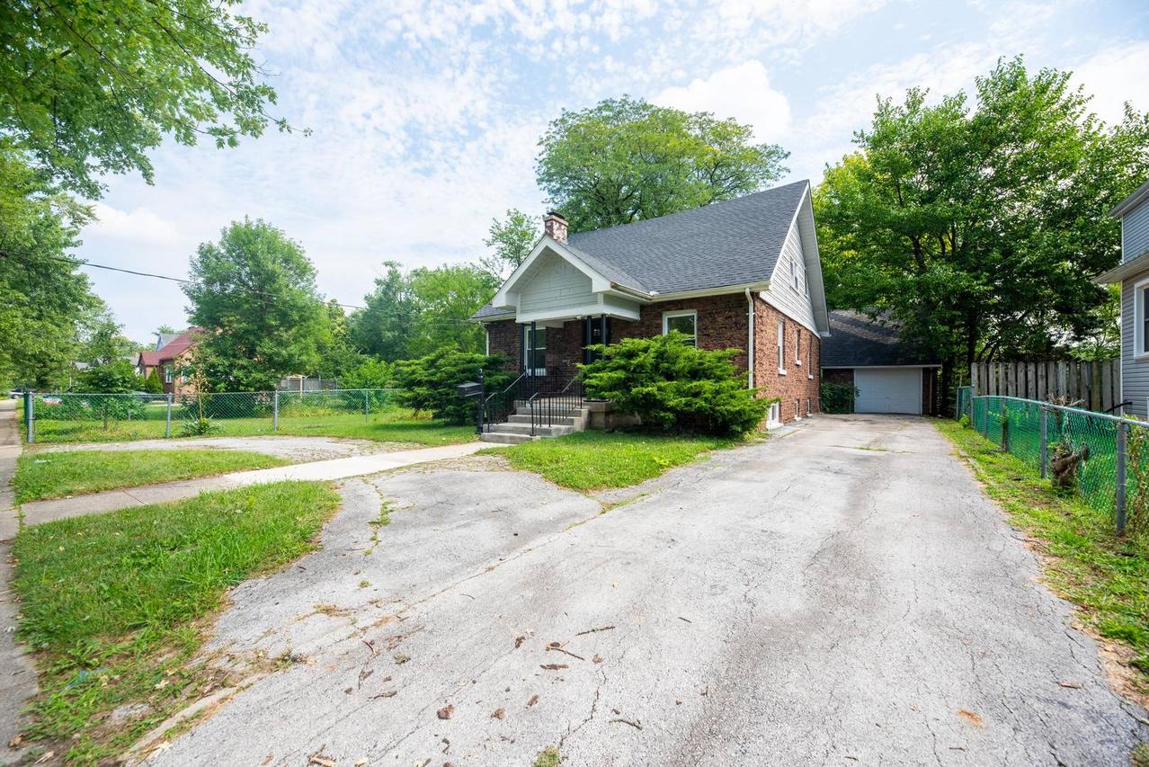 14947 Riverside Dr., South Holland, IL 60473