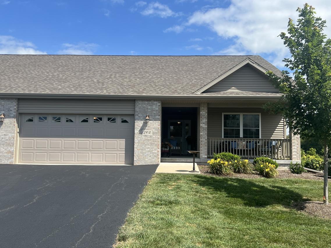 705 Yingling Dr., Dixon, IL 61021