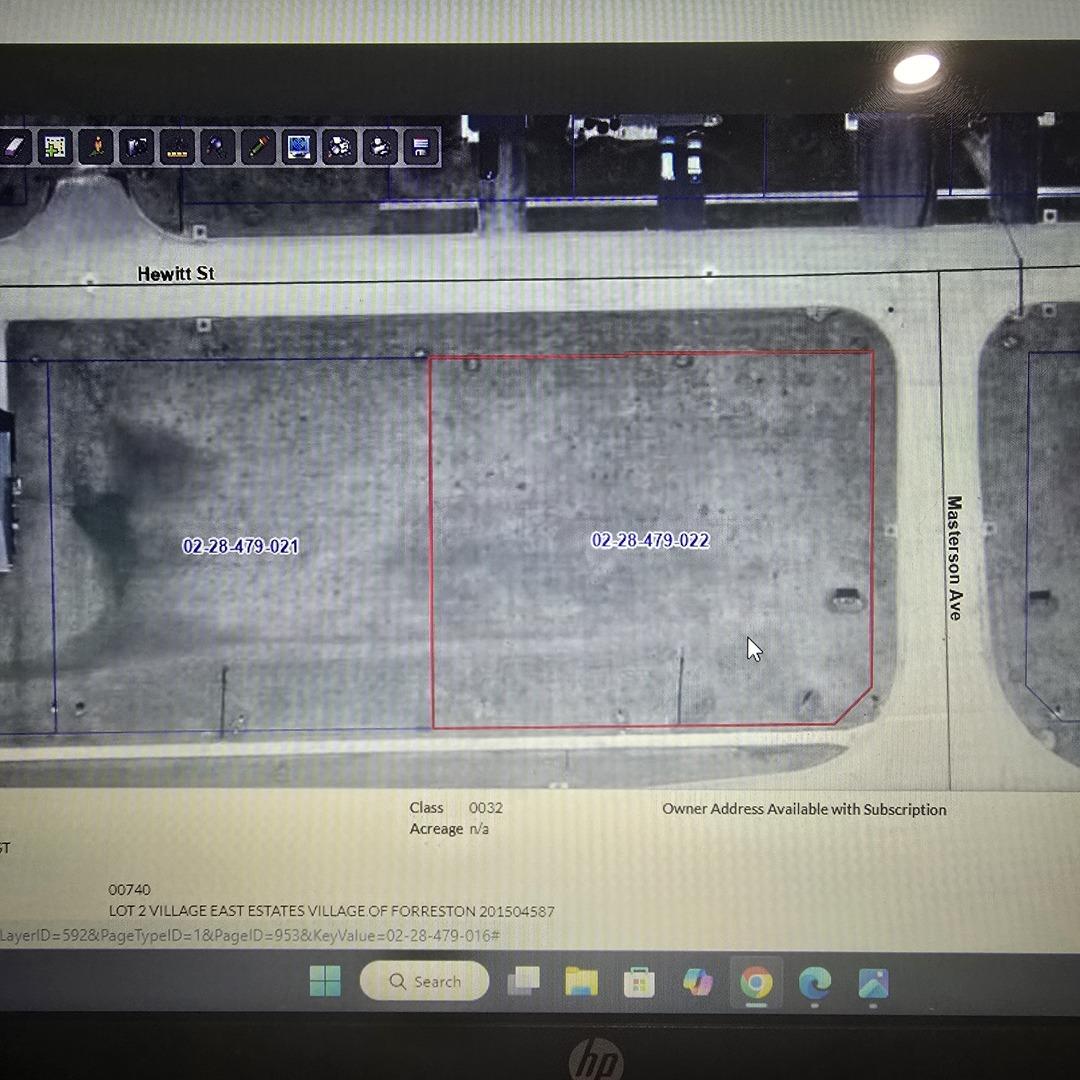 703 Hewitt St., Forreston, IL 61030
