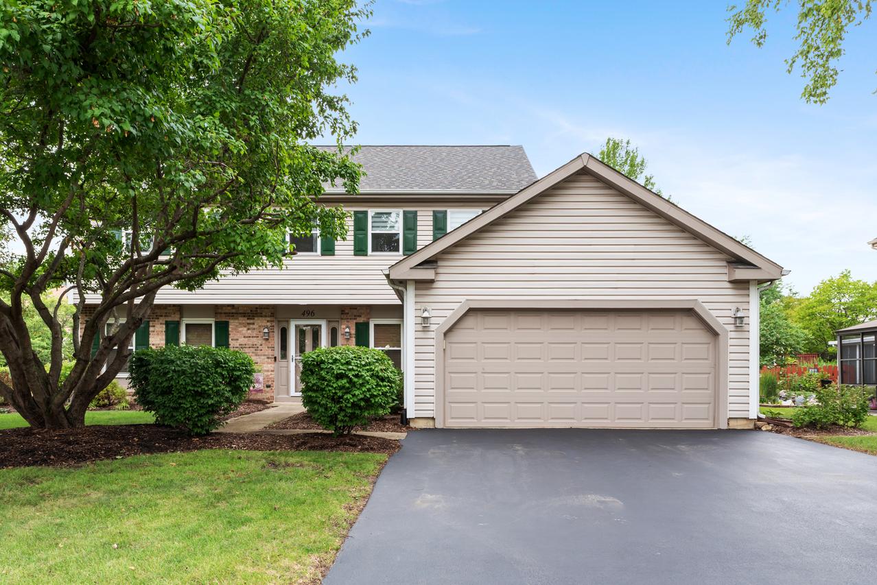 496 Edinburgh Ln., West Dundee, IL 60118