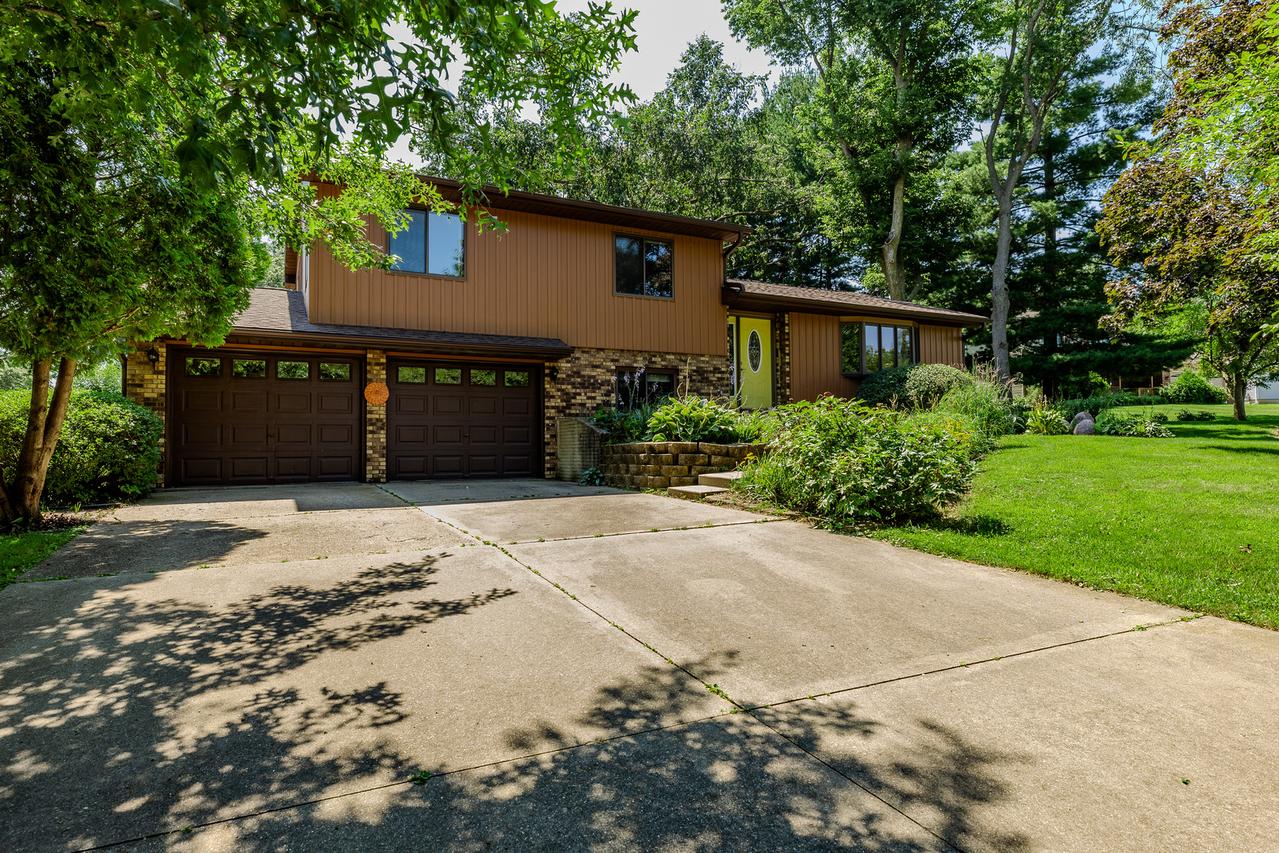 1415 Finch St., Freeport, IL 61032
