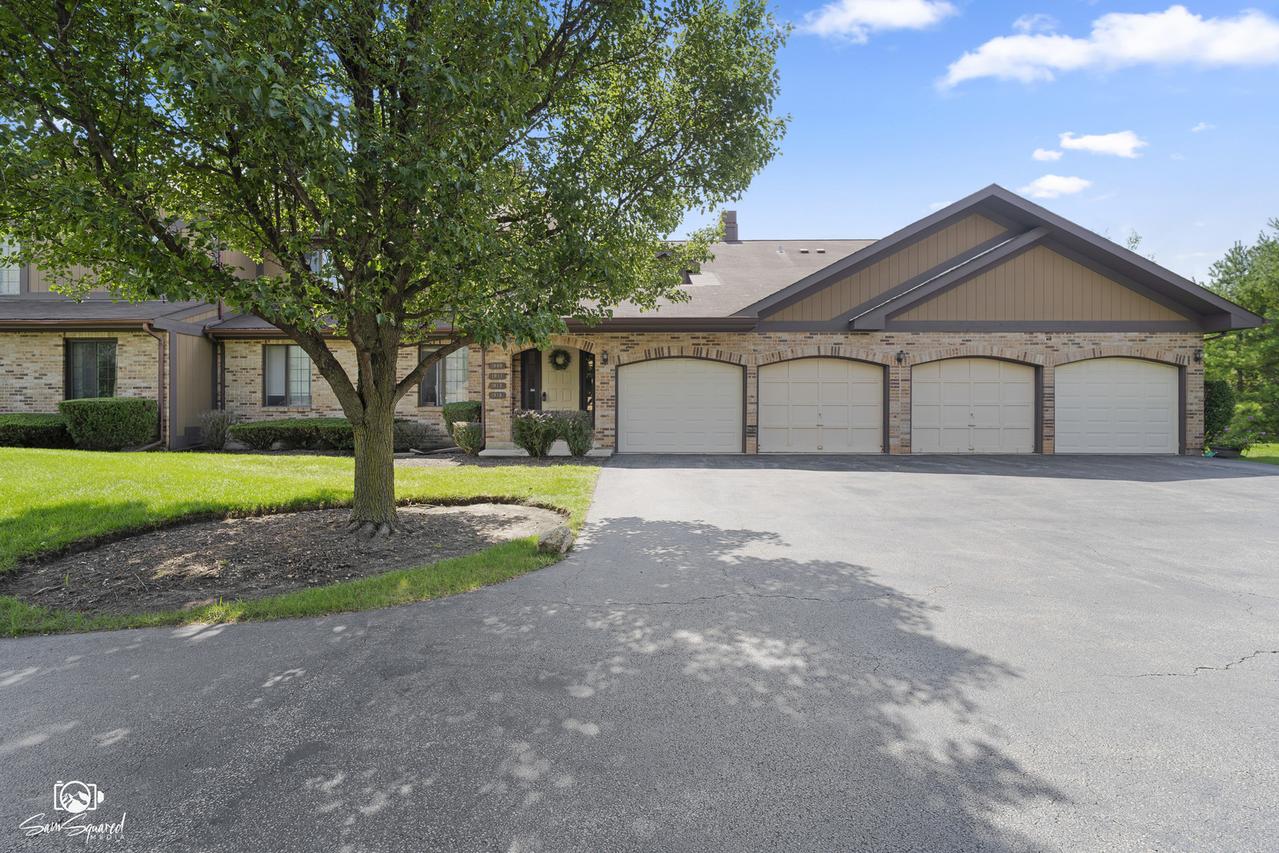 1911 Golf View Dr., Bartlett, IL 60103
