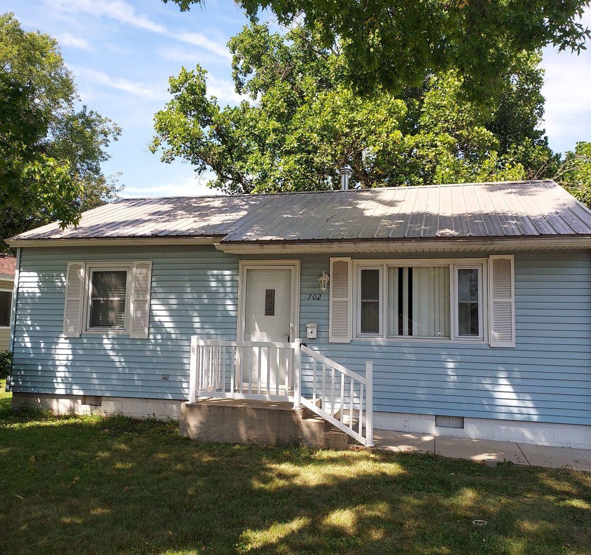 702 E Daggy St., Tuscola, IL 61953
