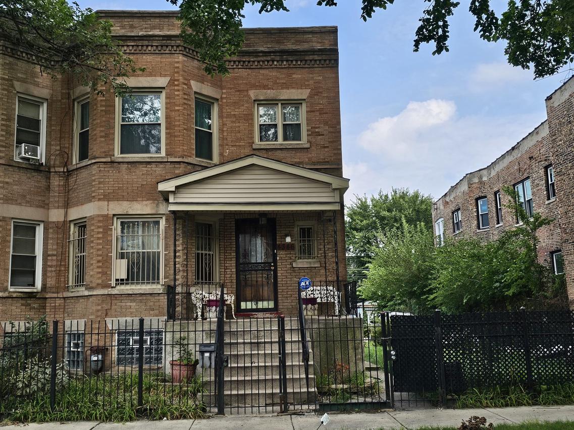 4346 W Jackson Blvd., Chicago, IL 60624