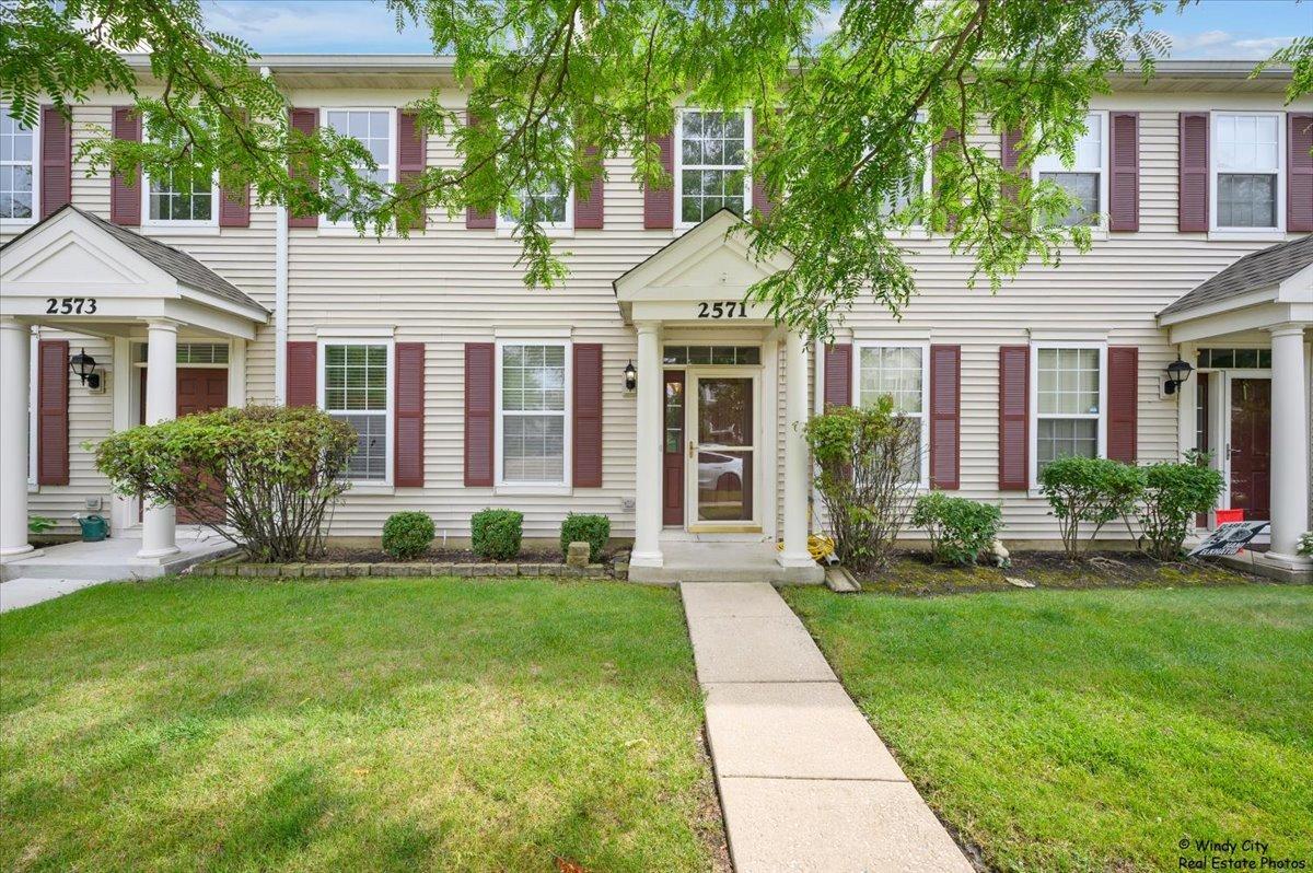 2571 Hillsboro Blvd., Aurora, IL 60503