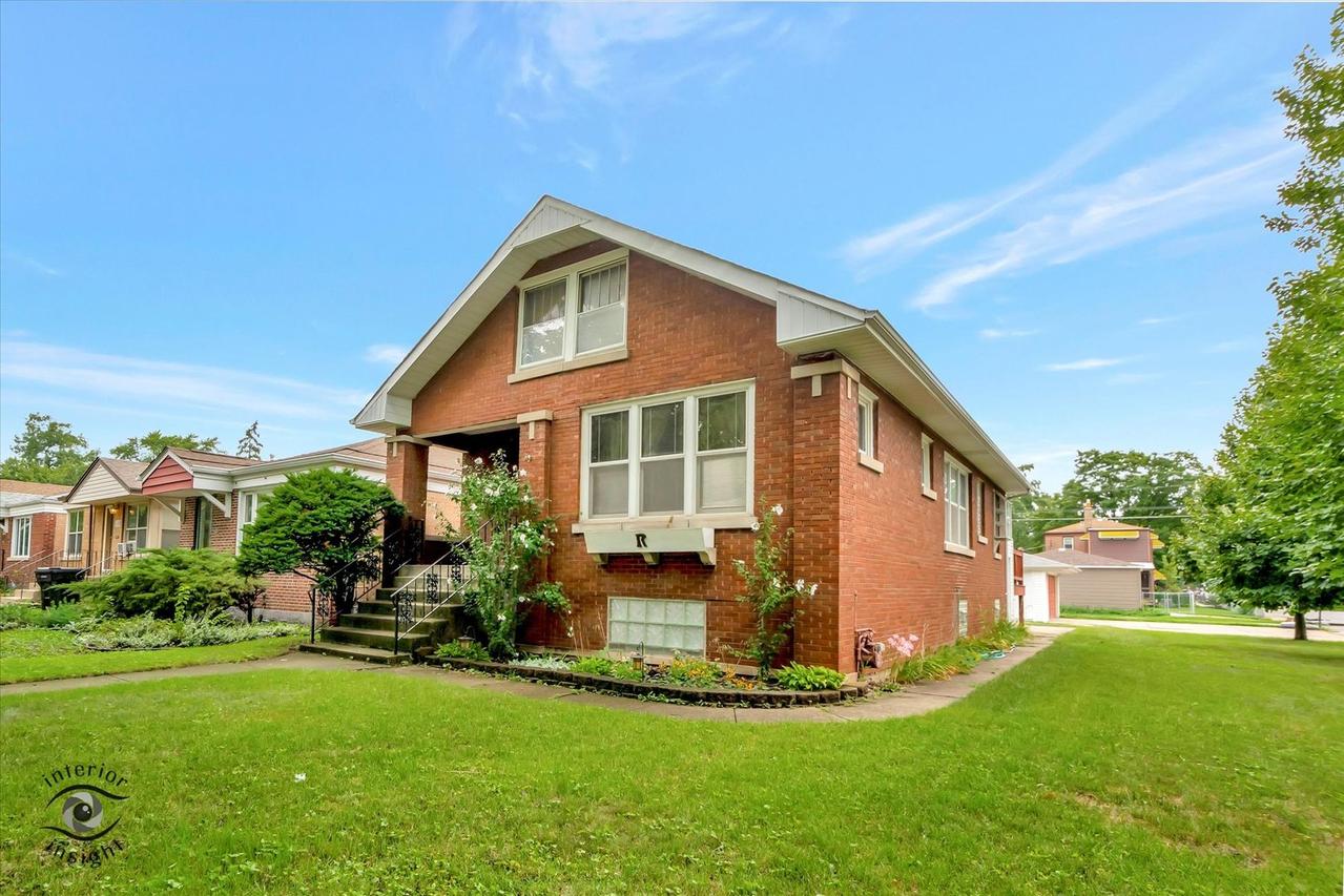 11255 S Fairfield Ave., Chicago, IL 60655