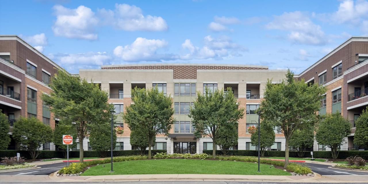 1000 Village Center Dr. #409, Burr Ridge, IL 60527