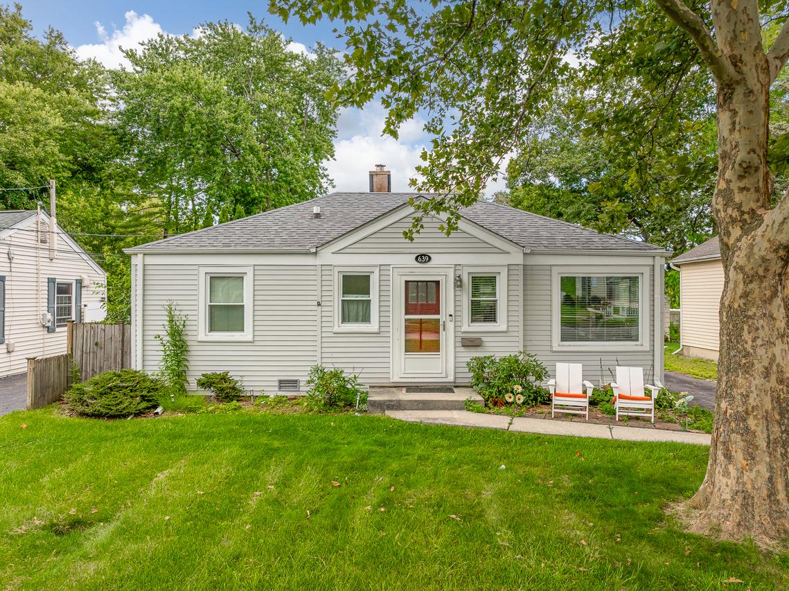 639 S Oakland Ave., Villa Park, IL 60181