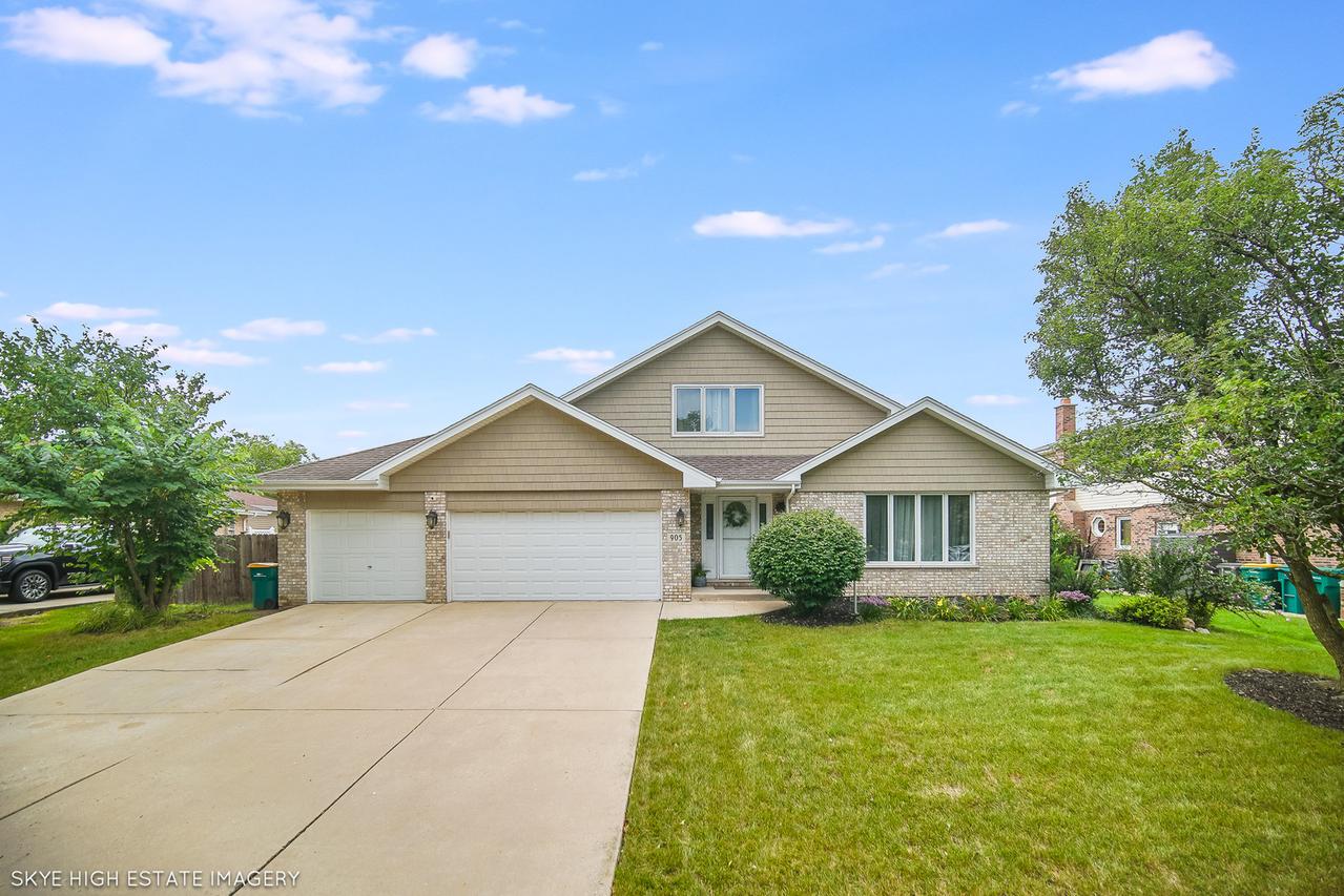 905 N Glenmore St., Lockport, IL 60441