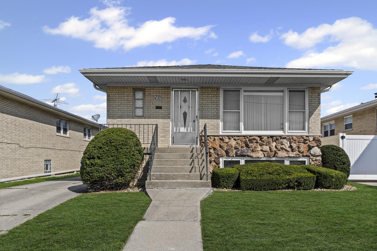8344 W Catherine Ave., Chicago, IL 60656