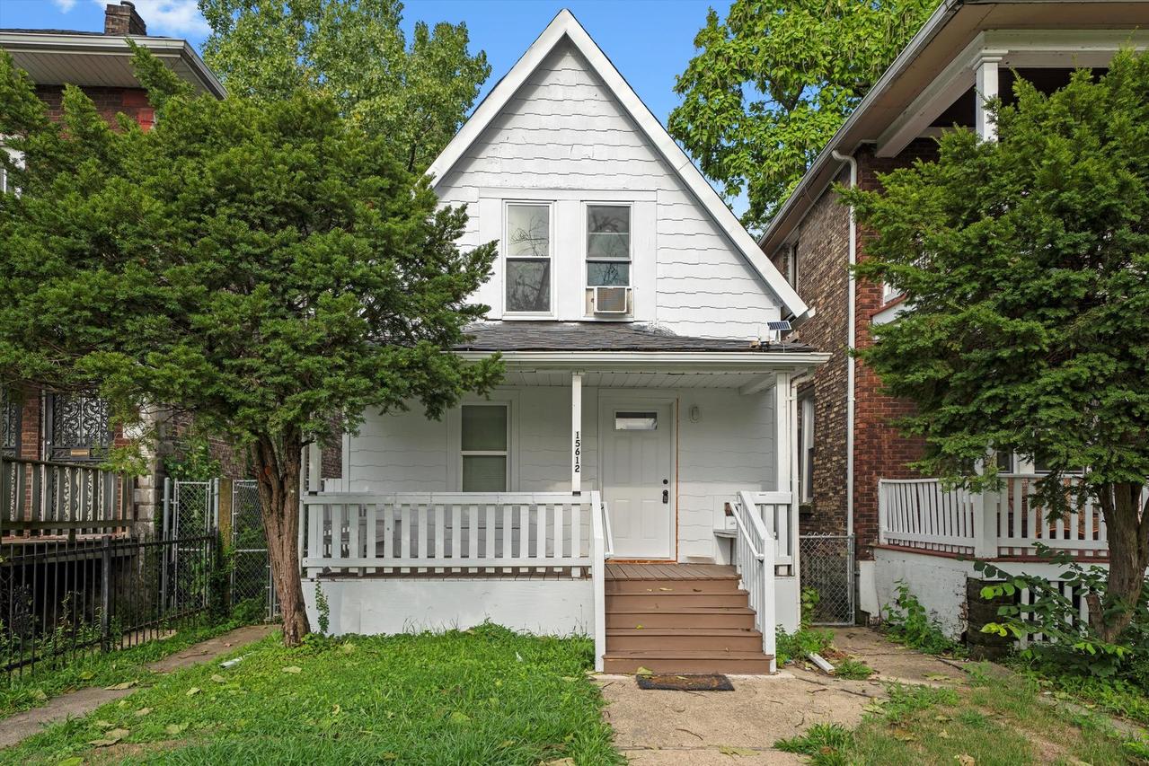 15612 Loomis Ave., Harvey, IL 60426