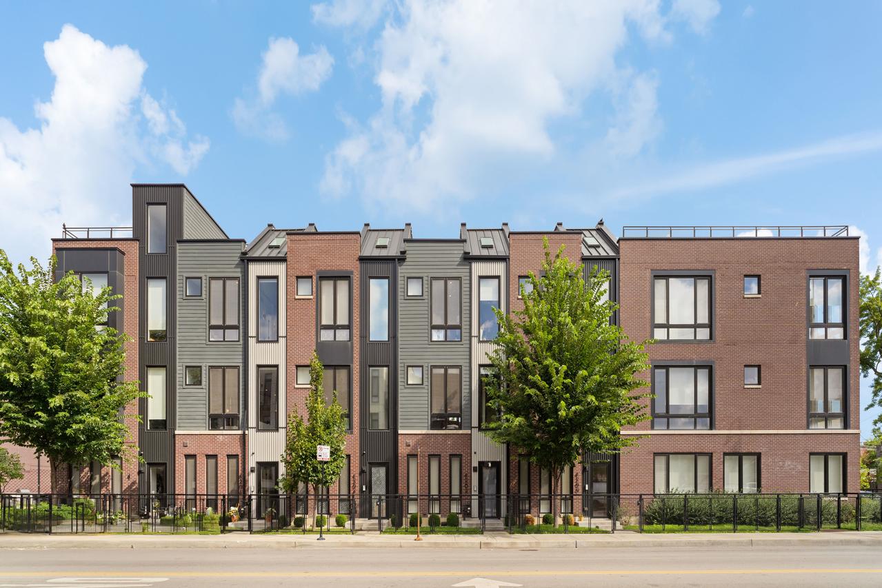 4206 W Belmont Ave., Chicago, IL 60641