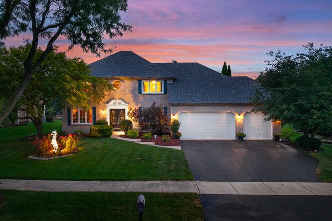3564 Monarch Cir., Naperville, IL 60564