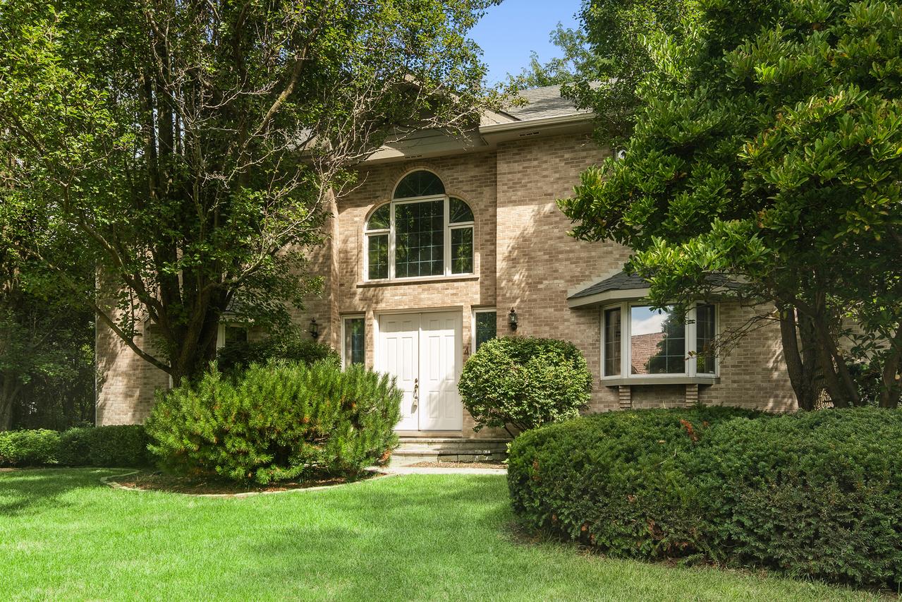 4 Mulberry Dr., Hawthorn Woods, IL 60047