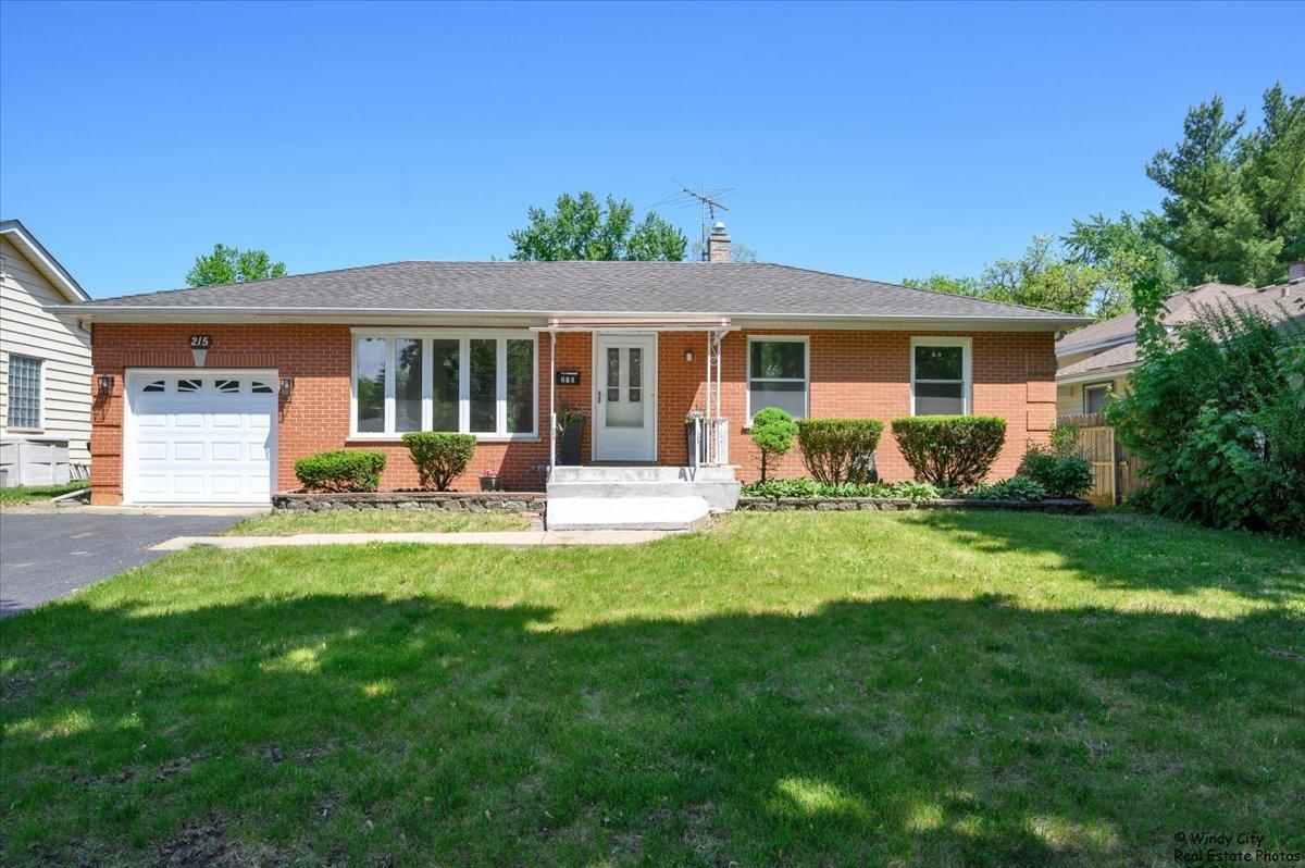 215 S Forest Ave., Palatine, IL 60074
