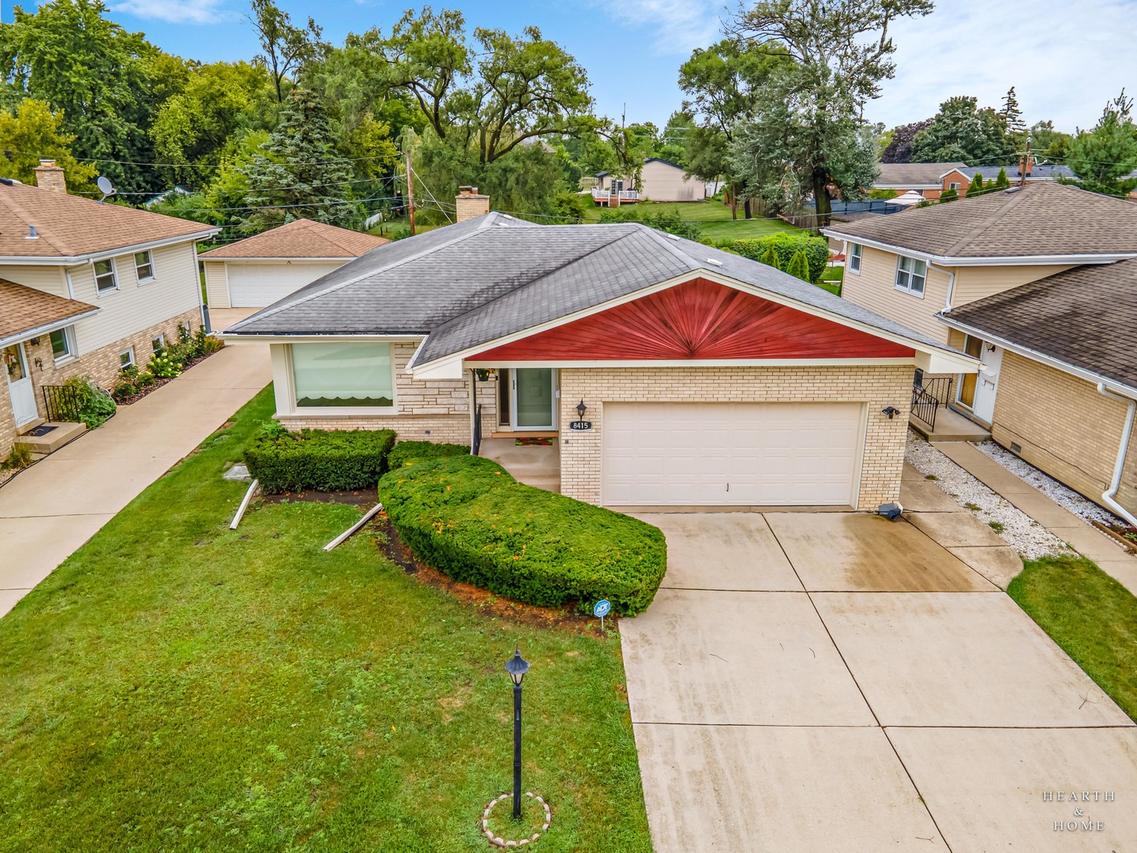 8415 N Clifton Ave., Niles, IL 60714