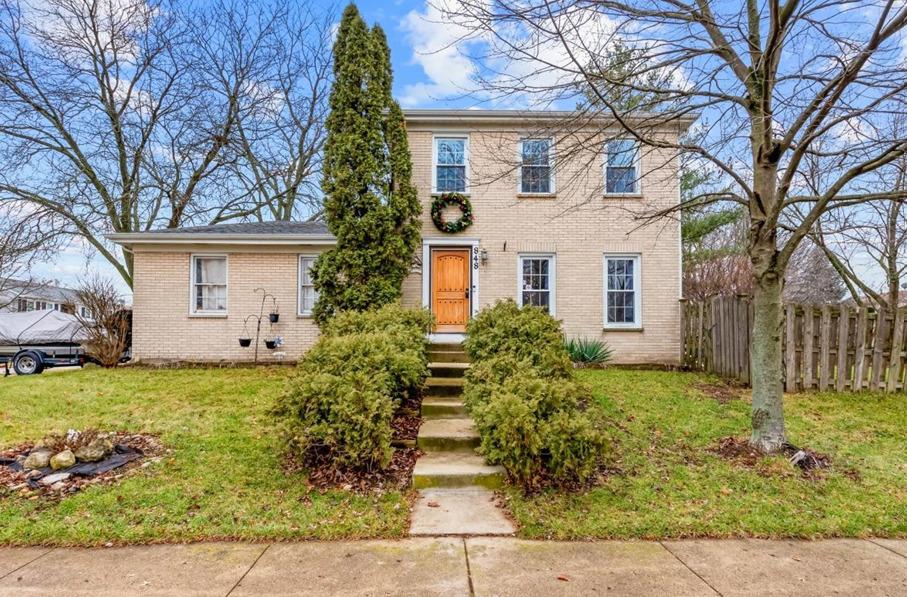 848 Birchbark Tr., Carol Stream, IL 60188