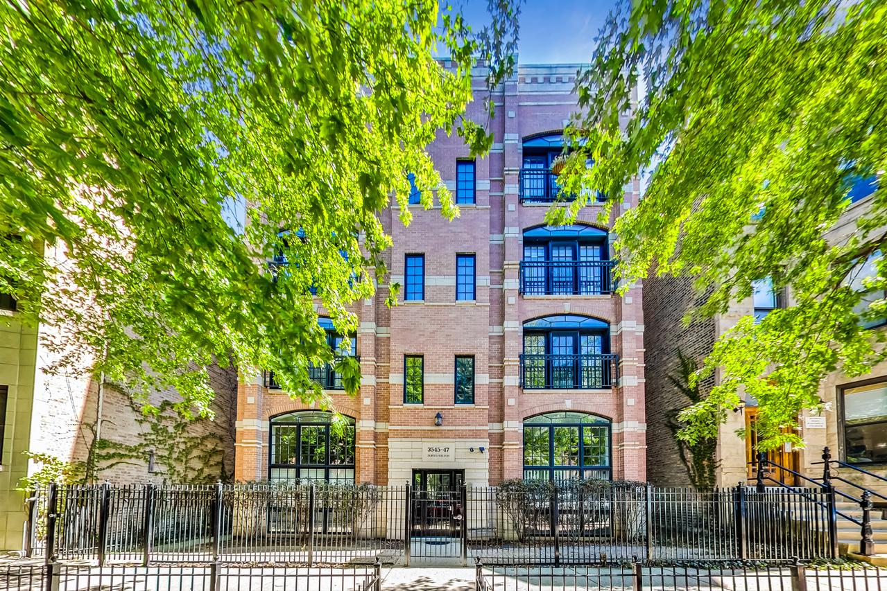3545 N Wilton Ave. #4S, Chicago, IL 60657
