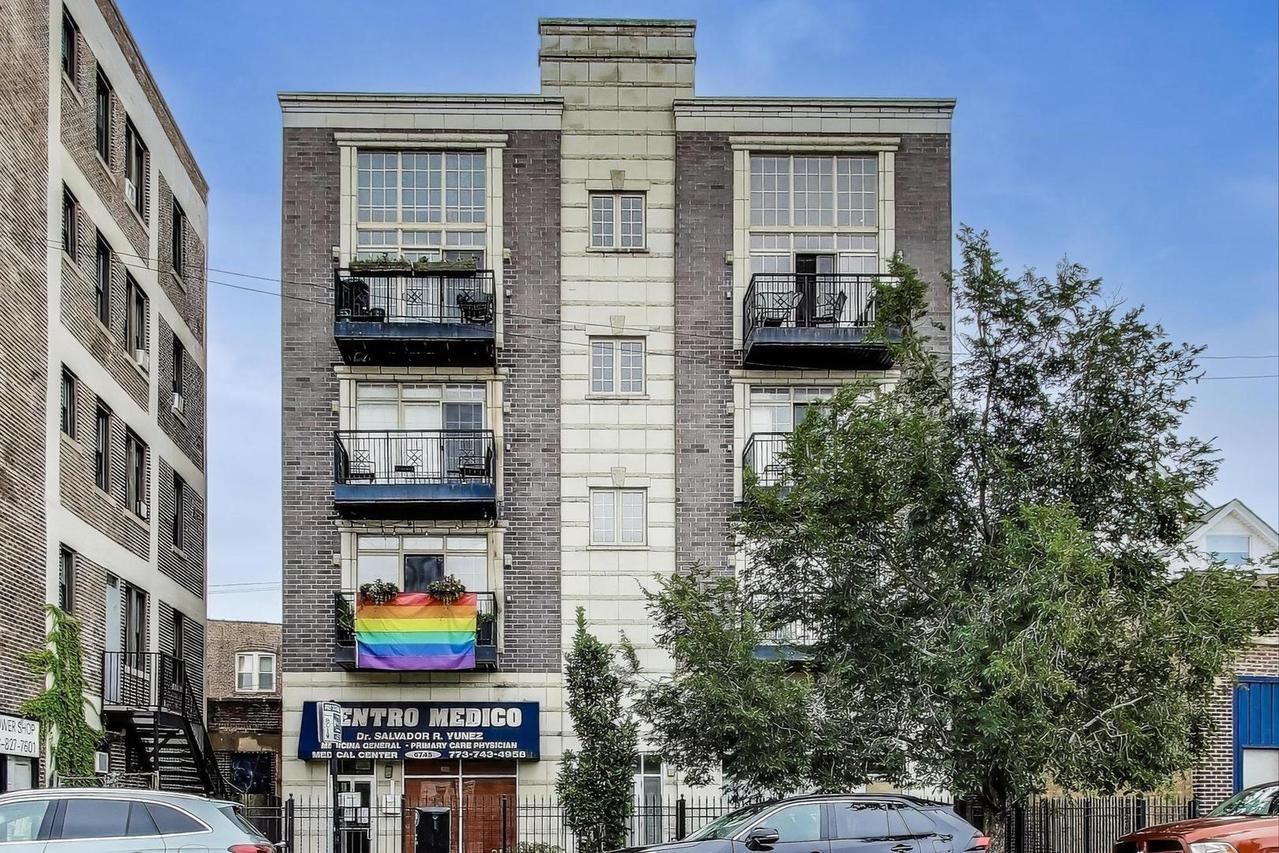 6745 N Clark St. #4S, Chicago, IL 60626
