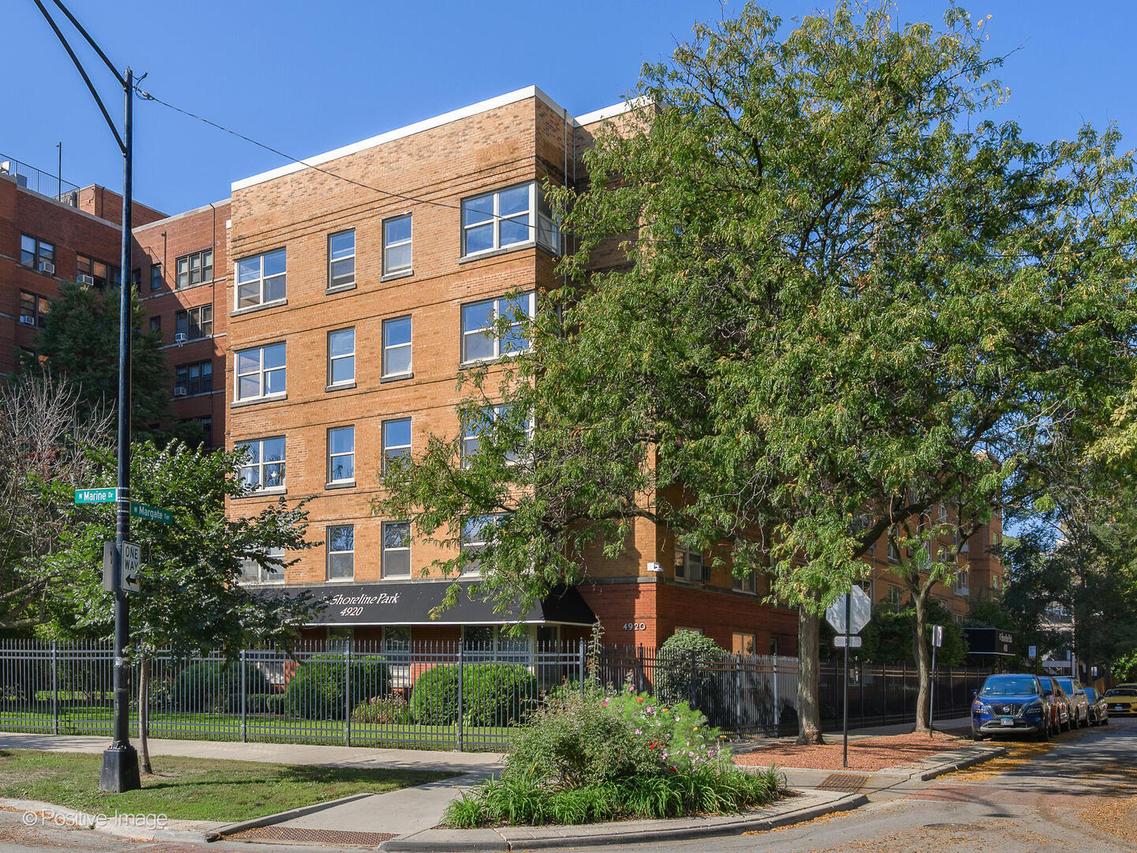 4920 N Marine Dr. #S402, Chicago, IL 60640