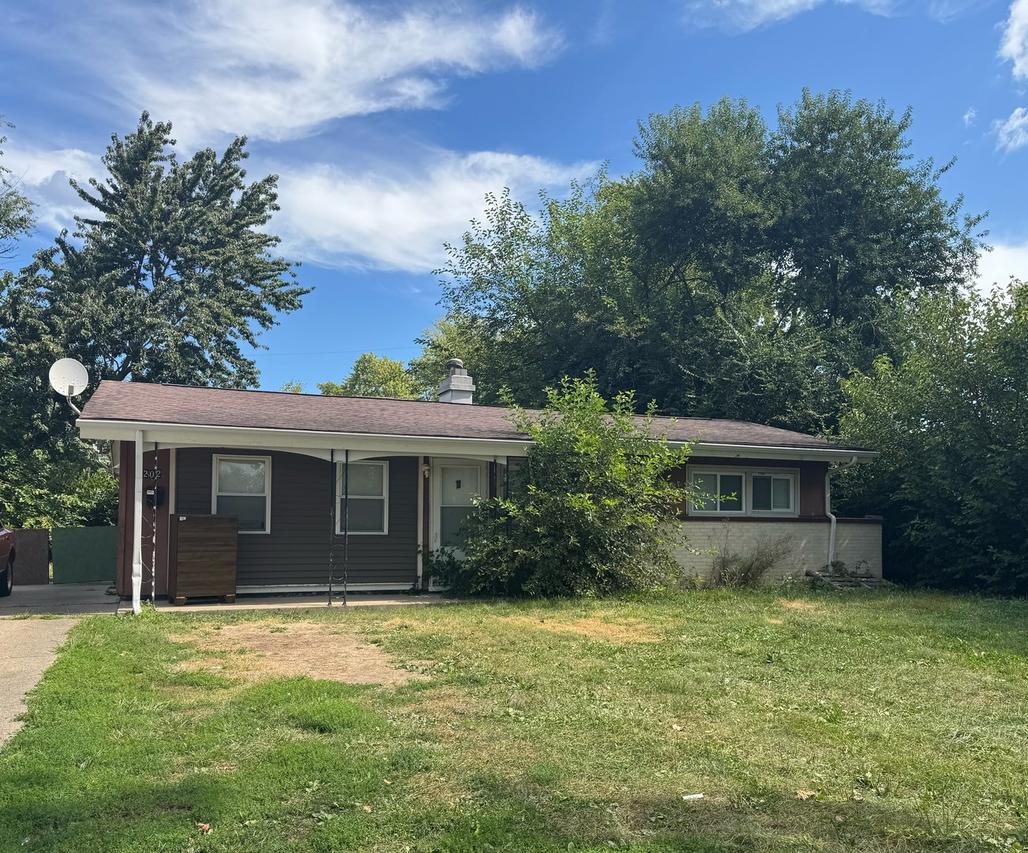 1202 Joanne Ln., Champaign, IL 61821