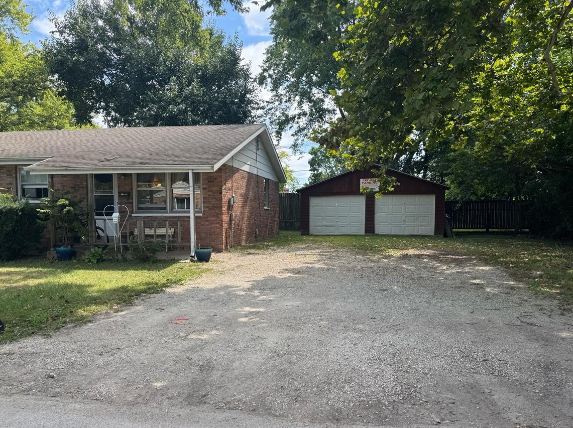 1604 Kirk Ln., Champaign, IL 61821