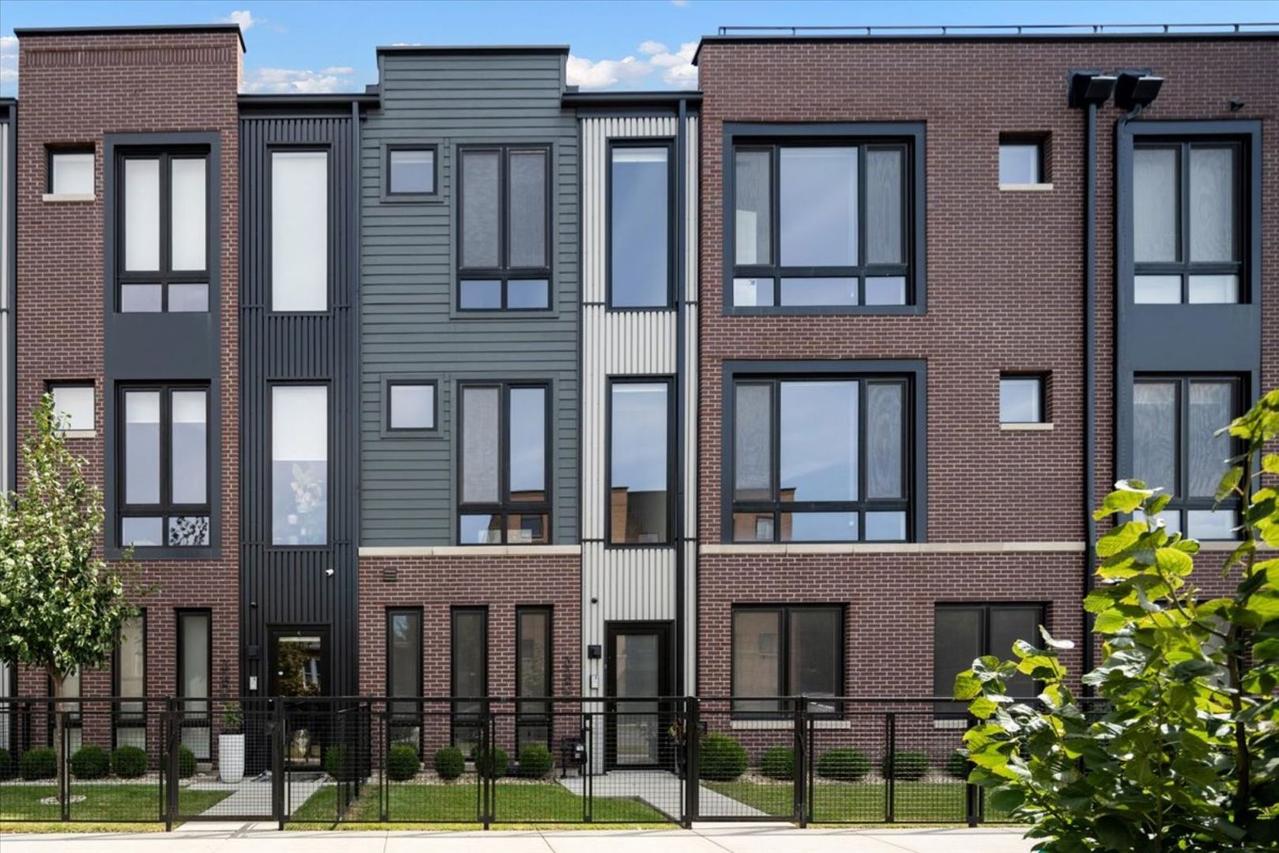 3205 N Kildare Ave., Chicago, IL 60641