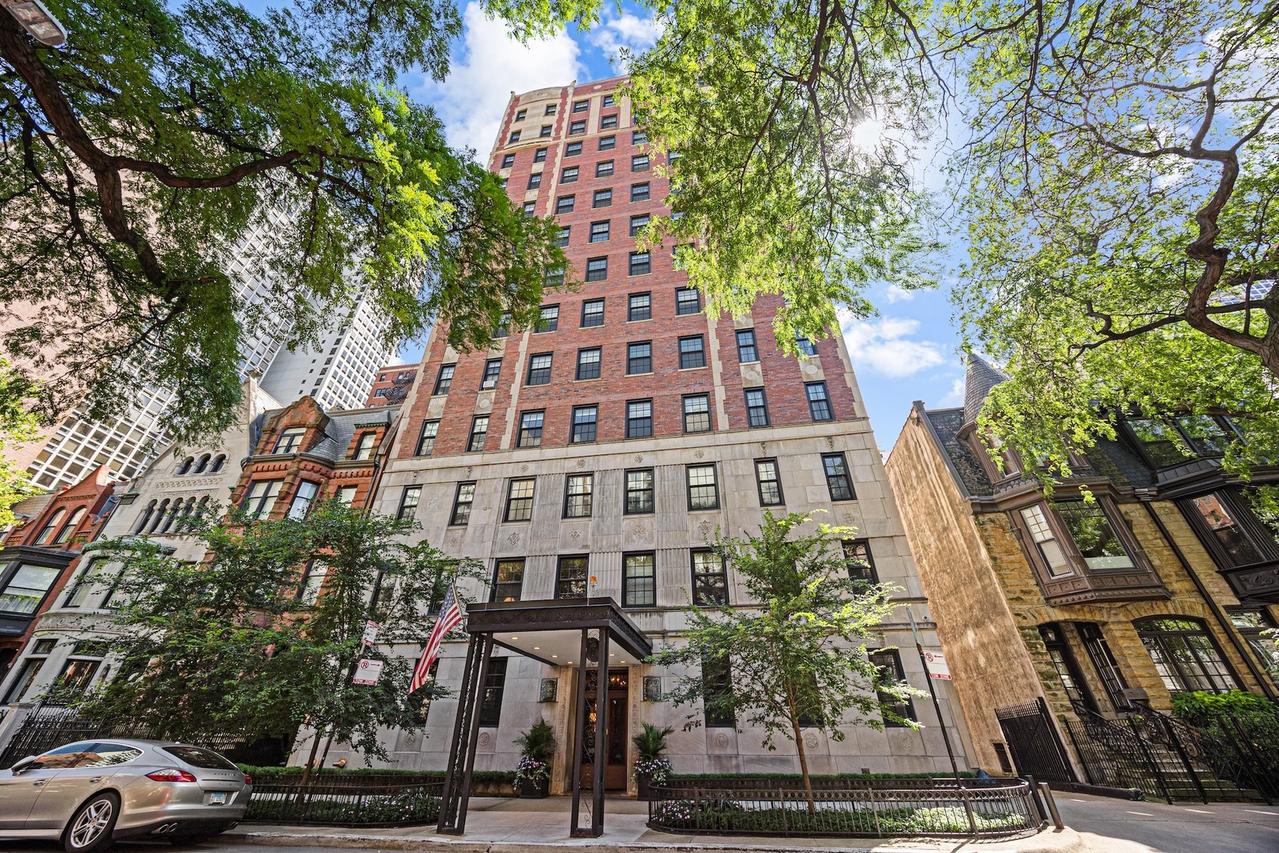 73 E Elm St. #11D, Chicago, IL 60611