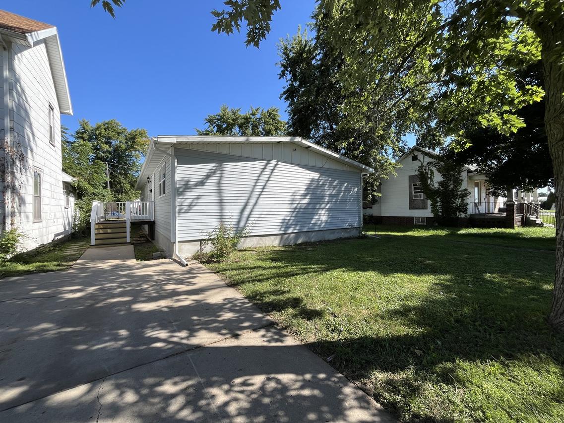 808 E Hickory St., Streator, IL 61364