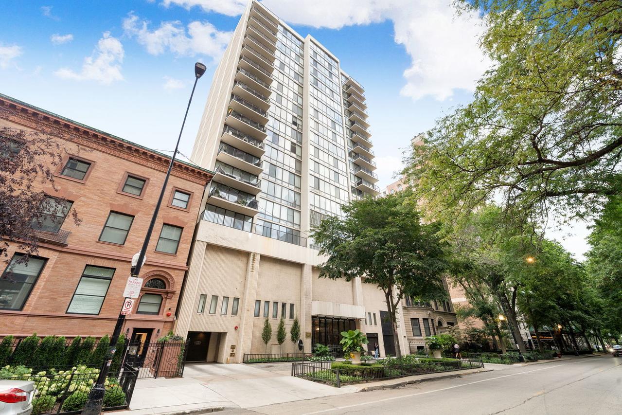 1516 N State Pkwy. #5D, Chicago, IL 60610