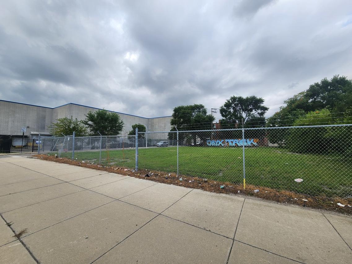 2635 W Roosevelt Rd., Chicago, IL 60608