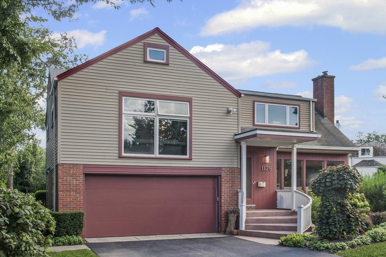 1128 Green Bay Rd., Glencoe, IL 60022