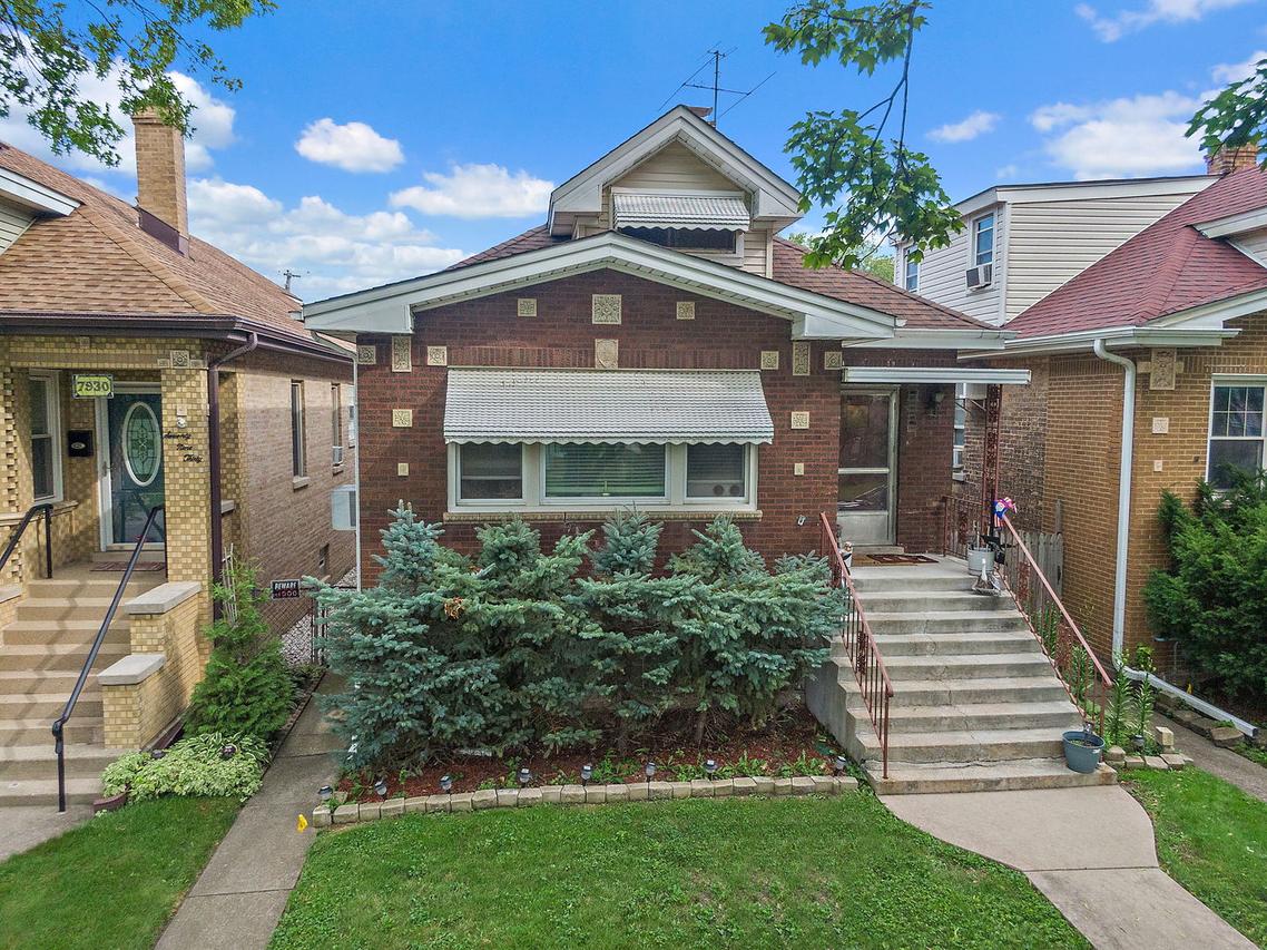 7928 W Barry Ave., Elmwood Park, IL 60707