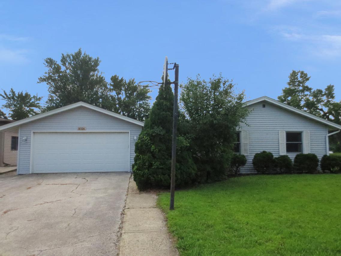 8326 Shore Dr., Machesney Park, IL 61115