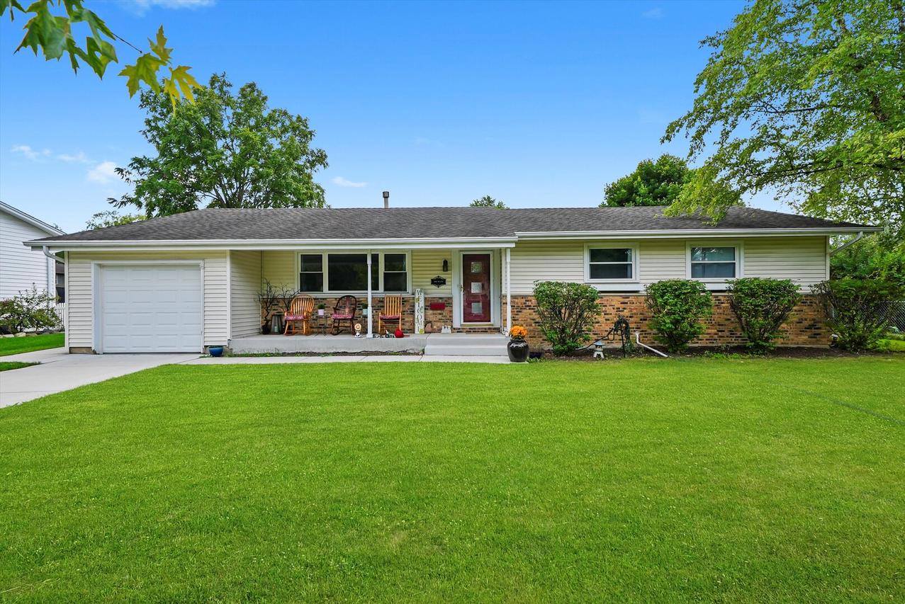 1163 E Plate Dr., Palatine, IL 60074