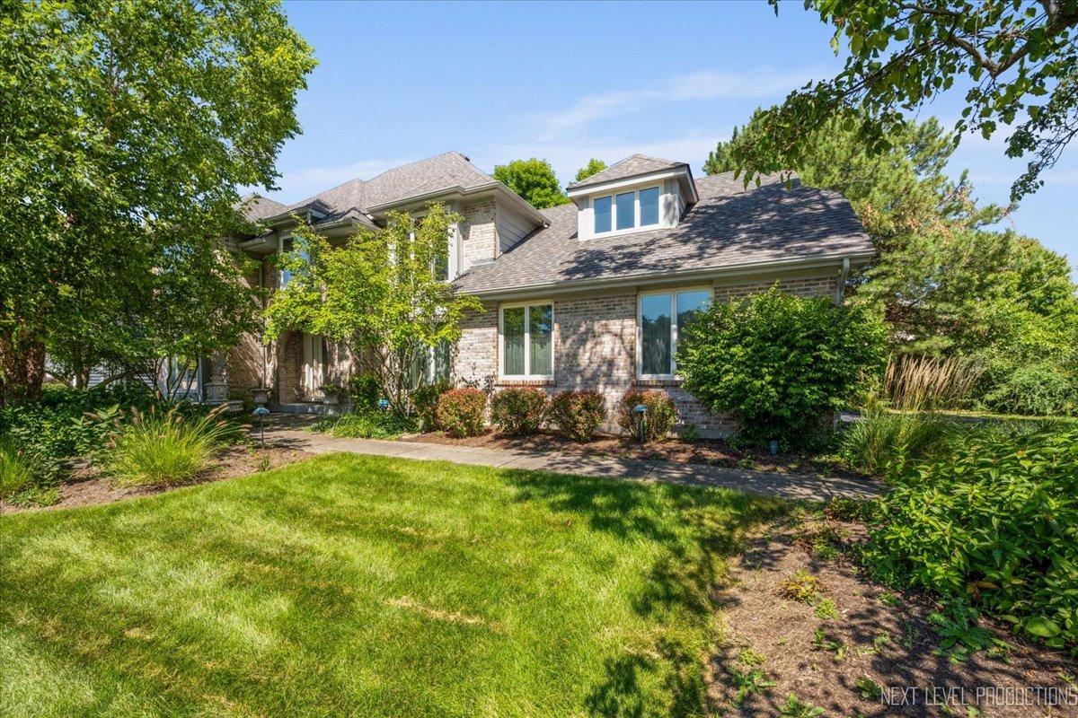 2575 River Woods Dr., Naperville, IL 60565