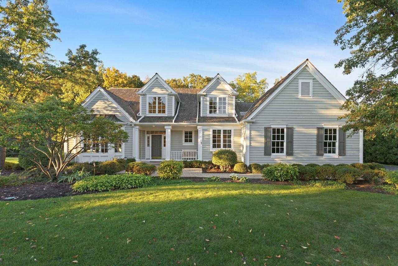 1830 W North Pond Ln., Lake Forest, IL 60045
