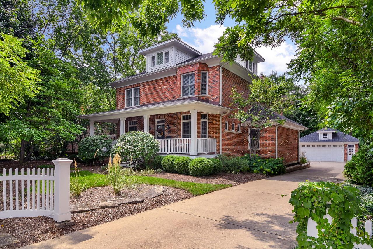 360 N Main St., Glen Ellyn, IL 60137