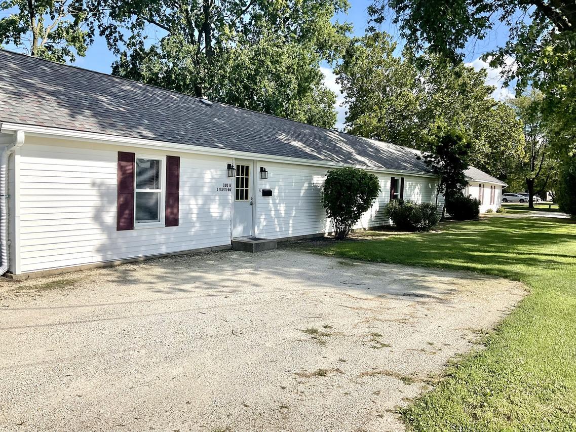 320A and 320B S Old Route 66, Dwight, IL 60420