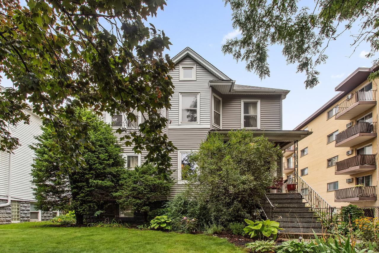 7415 Dixon St., Forest Park, IL 60130