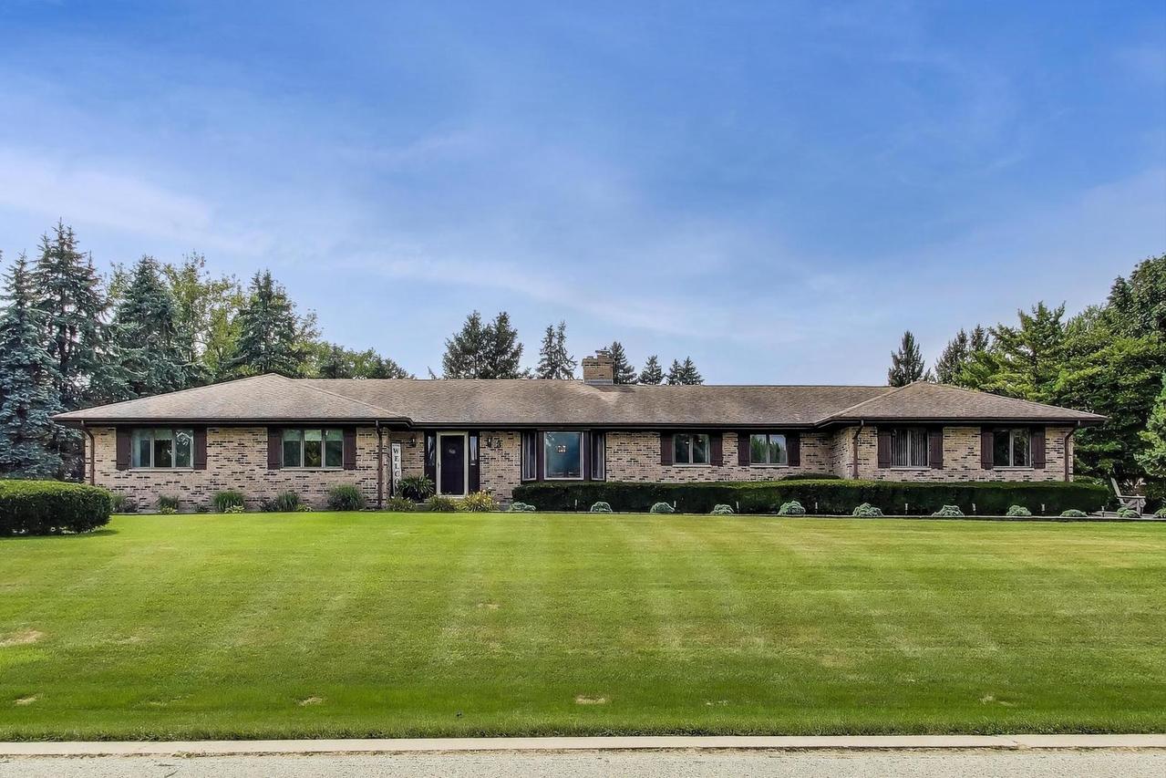 3 Jane Ct., Hawthorn Woods, IL 60047