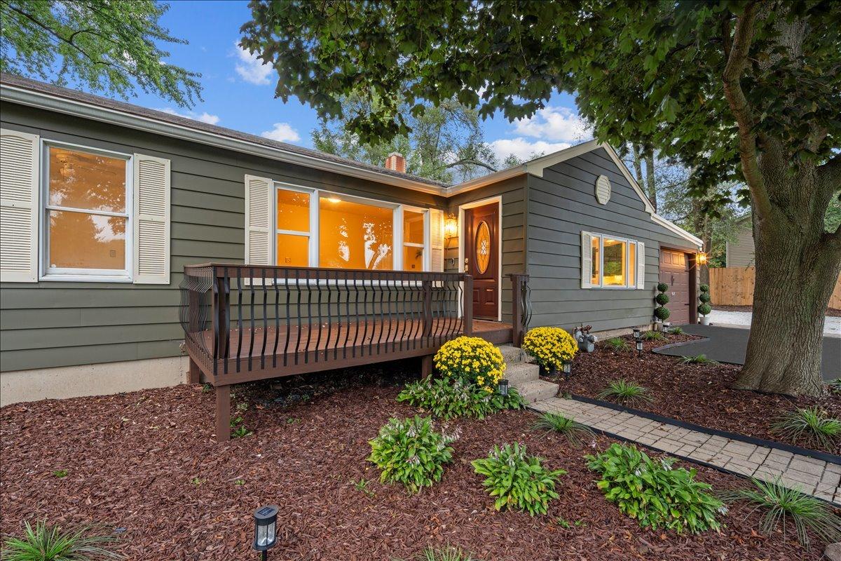 21974 W Engle Dr., Lake Villa, IL 60046