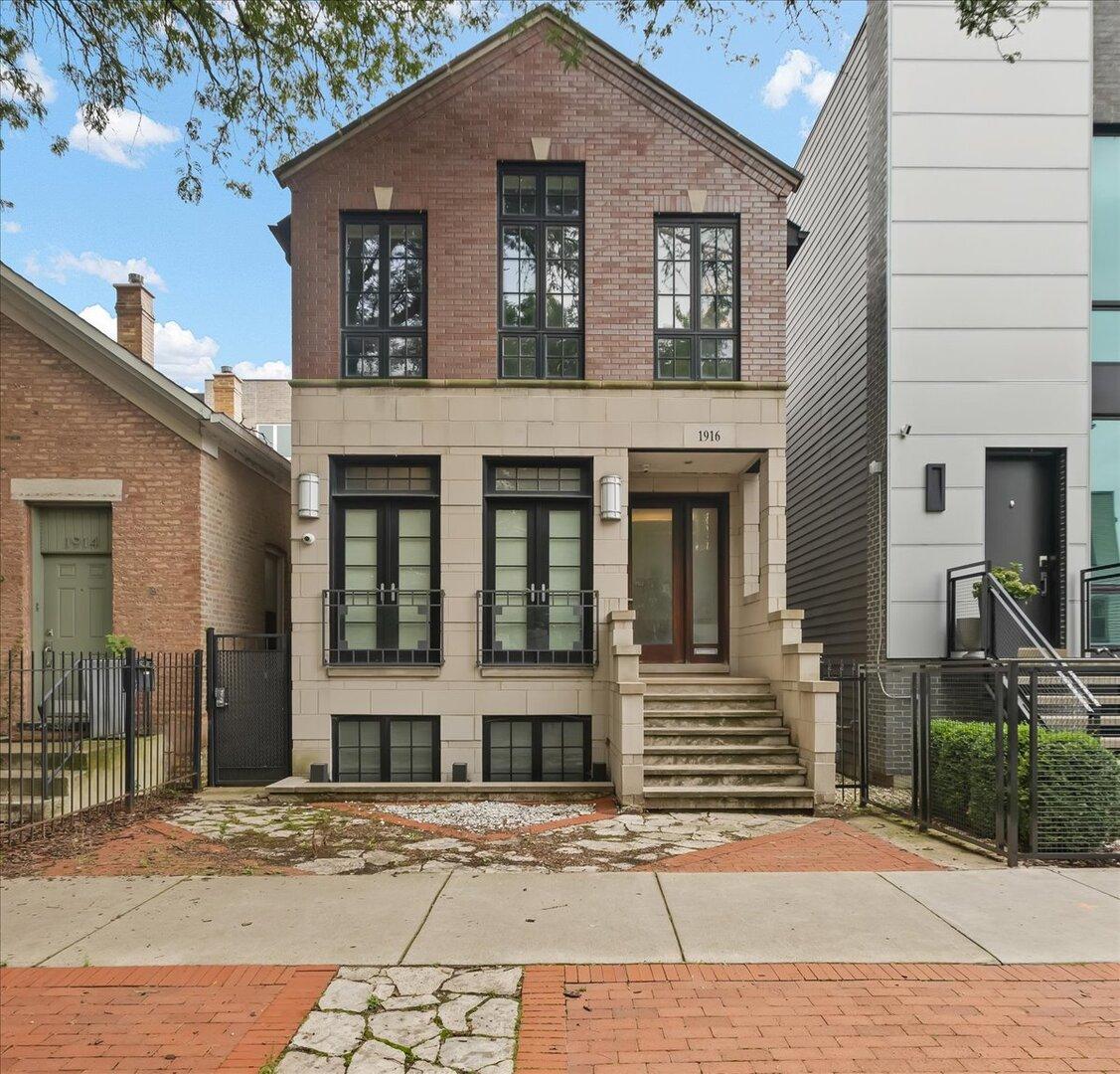1916 N Wilmot Ave., Chicago, IL 60647