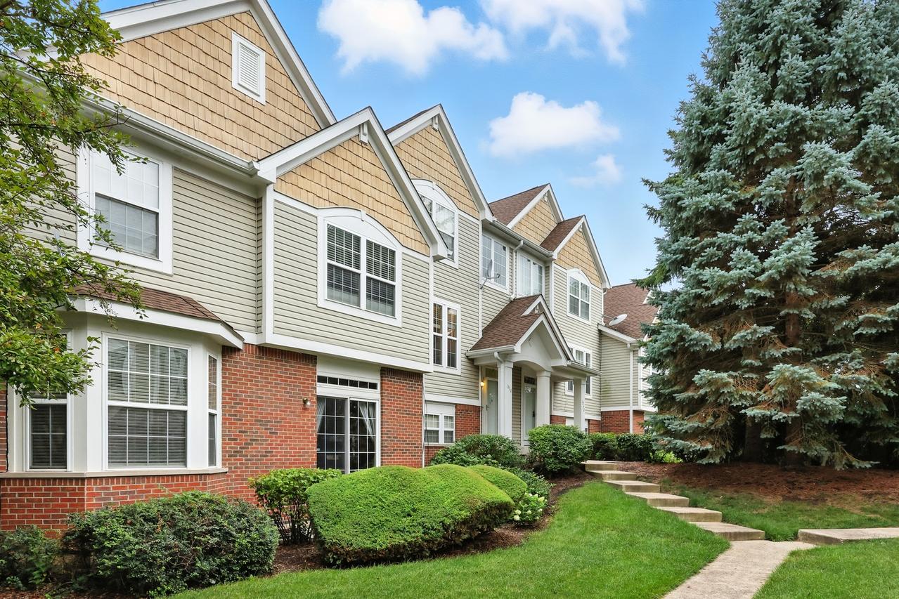 1270 Georgetown Way, Vernon Hills, IL 60061