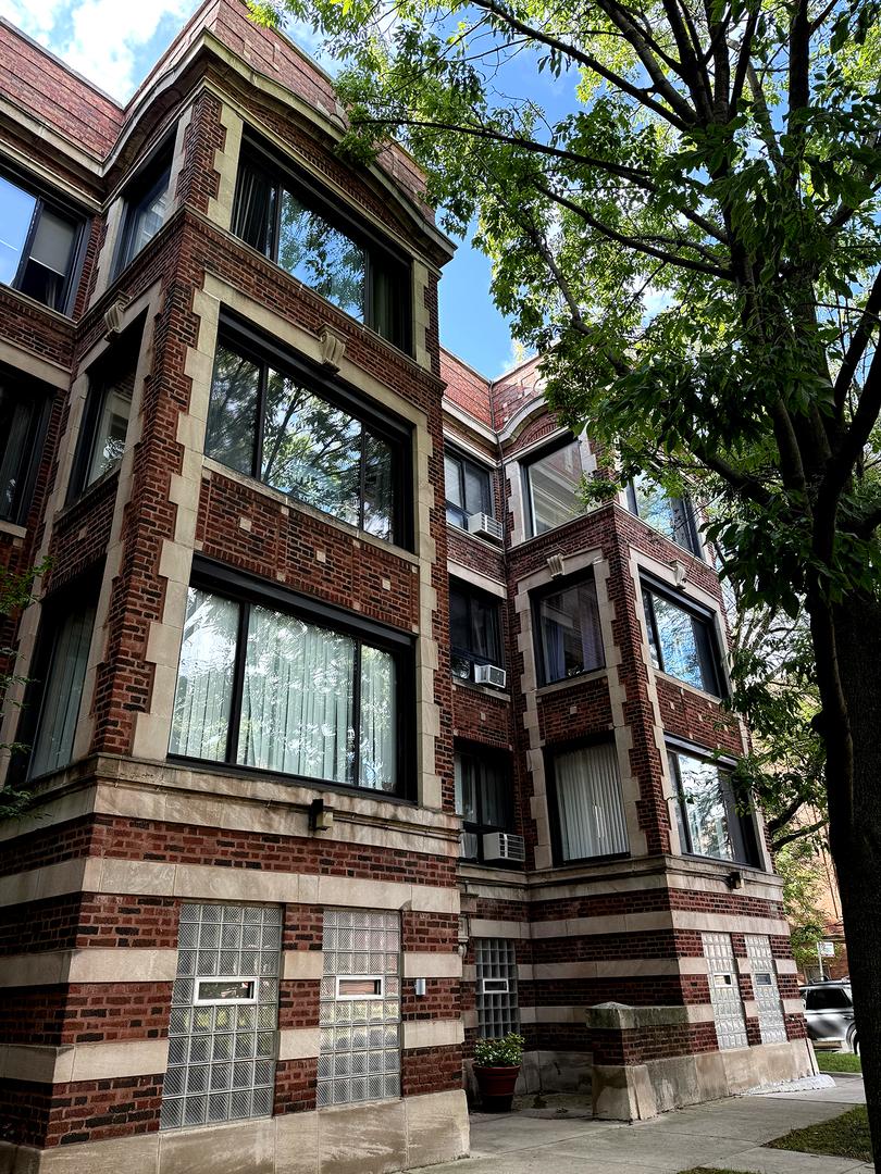 5202 S Ingleside Ave. #2, Chicago, IL 60615